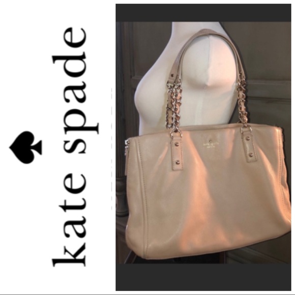 kate spade Handbags - Kate Spade ♠️ beautiful shoulder bag